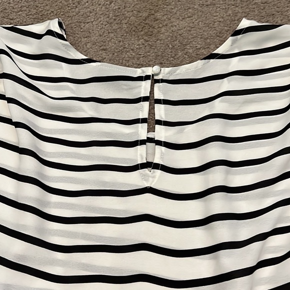 NWT a.n.a. Blouse - Picture 5 of 5